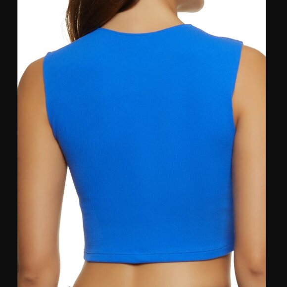 Teardrop Cut Out Crop Top - Picture 2 of 7